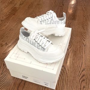 Alexander McQueen Graffiti 9071 sneaker Size 37